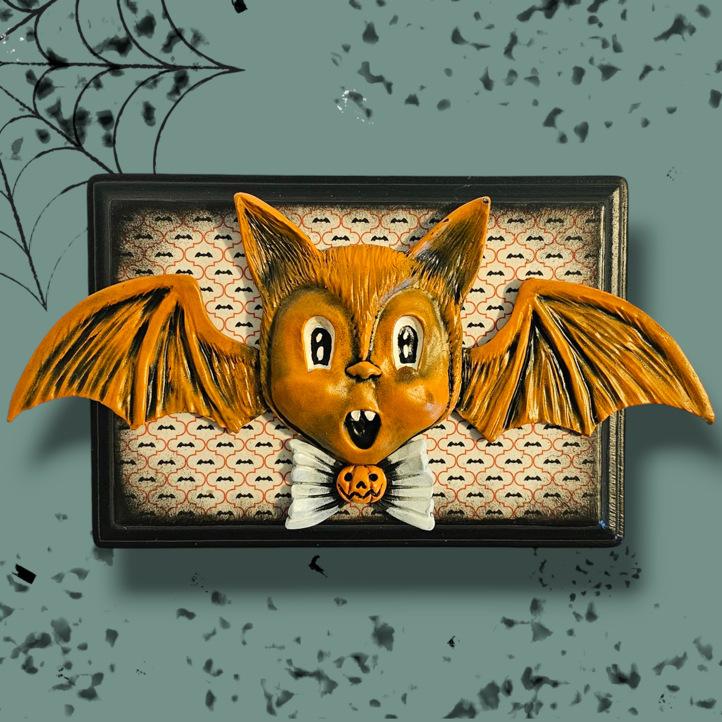 Retro Halloween Bat Plaque