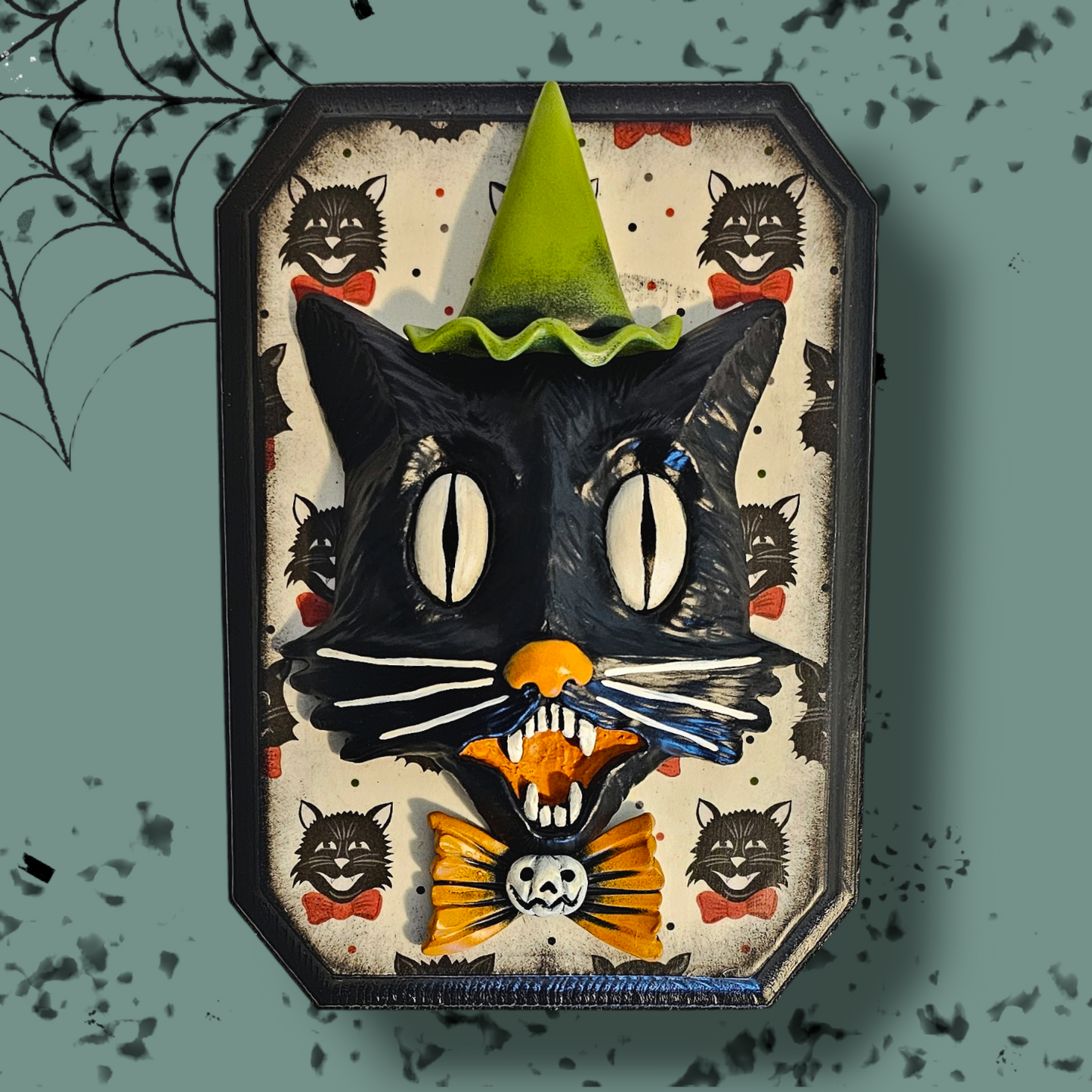 Retro Halloween Cat Plaque